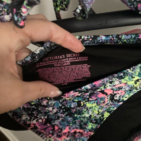 Two-Piece Bikini - Picture 4 of 4